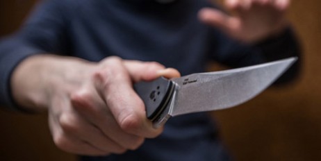 На Киевщине наркоман ударил парня ножом - «Автоновости»