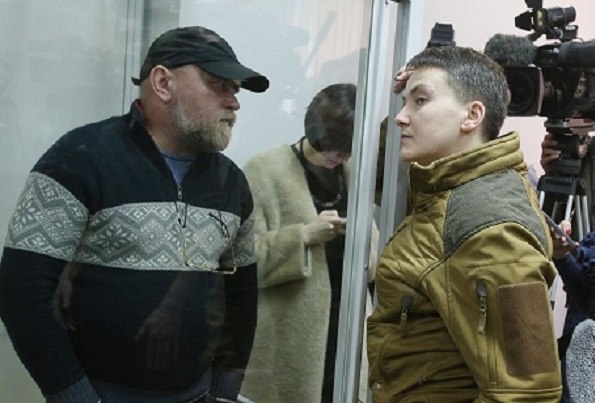 На Украине суд выпустил на свободу Надежду Савченко и Владимира Рубана - «Новости Дня»