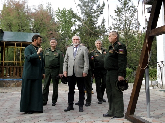 Общественный совет при Минобороны посетил российскую военную базу в Душанбе