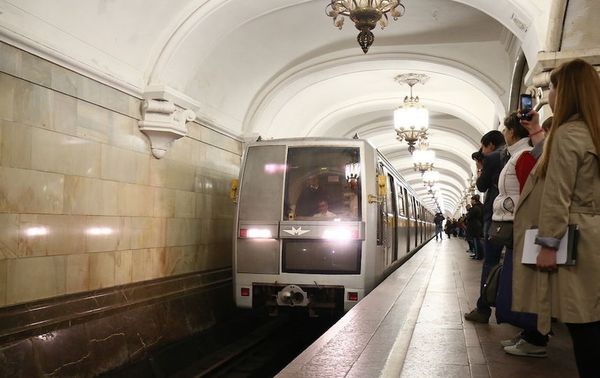 Полиция назвала самые криминальные станции метро Москвы - «Новости Дня»