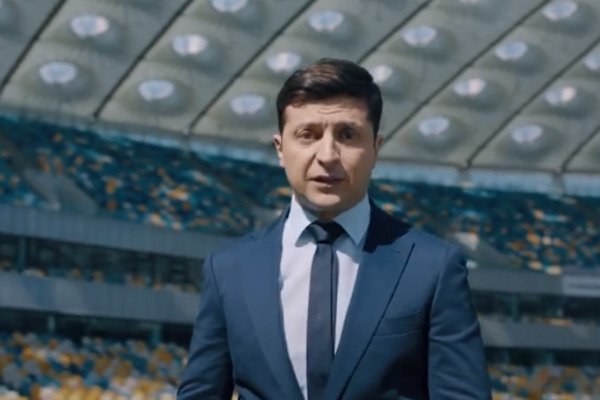 Порошенко устроил опрос в ответ на вызов Зеленского на дебаты на стадионе - «Новости Дня»