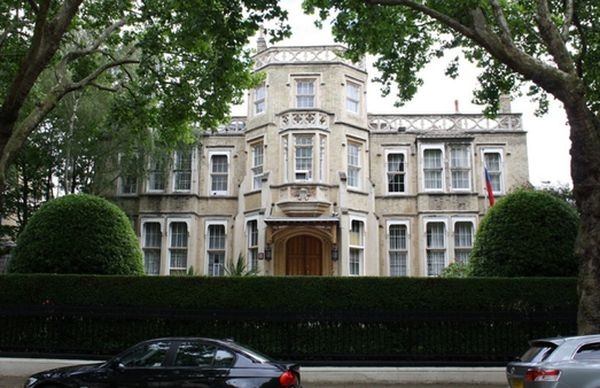 Посольство России раскритиковало поздравление Британии в адрес Зеленского - «Новости Дня»