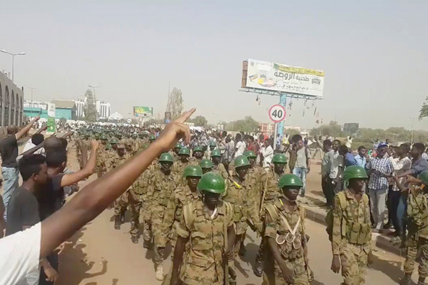 Руководство Суданом взял на себя глава Минобороны — СМИ - «Новости Дня»