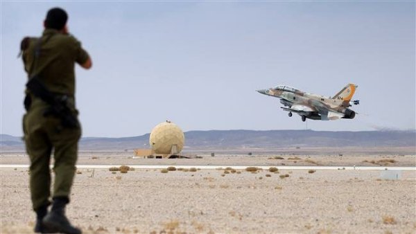 СМИ: Израиль атаковал сирийский Масьяф, невзирая на ЗРК С-300 - «Новости Дня»