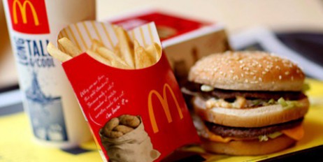 В Мичигане ребенок позвонил 911 и попросил привезти ему еду из McDonalds - «Культура»