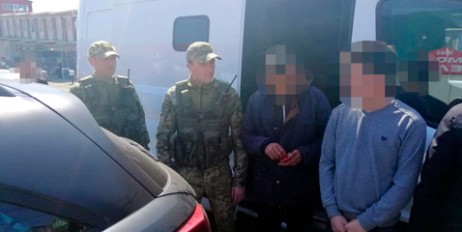 В Одессе на рынке полиция задержала 13 нелегалов - «Общество»
