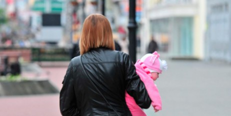 Венгерский суд разрешил забирать у родителей невакцинированных детей - «Экономика»