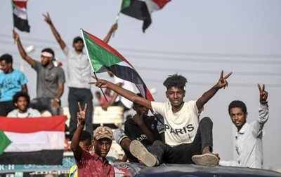 Военные и демонстранты в Судане договорились об общем правительстве
