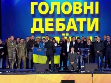 Зеленский заставил Порошенко стать на колени перед украинцами - «Военное обозрение»