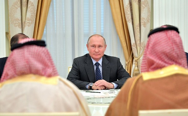 Арабы потянулись к России: Саудовская Аравия выдавливает Иран из Сирии - «Новости Дня»