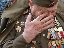 Экс-депутат попросил прощения в ветеранов ВОВ что не смогли уберечь Украину от нынешнего нацизма - «Военное обозрение»