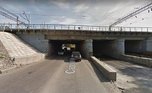 Грузовик эффектно протаранил мост в Уссурийске - «Новости Уссурийска»