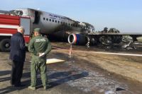 Из-за чего загоревшийся в Шереметьево самолет пошел на аварийную посадку? | Происшествия - «Происшествия»