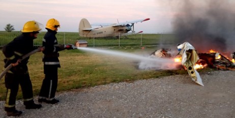 Маломоторный самолет сгорел в Херсонской области - «Спорт»