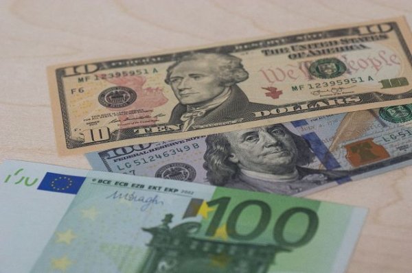 Биржевой курс евро опустился ниже 72 рублей - «Происшествия»