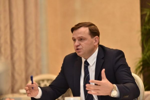 Блок ACUM интересует, за что лидера Демпартии Молдавии ищут в России - «Новости Дня»