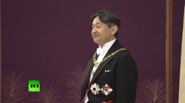 Эра Рэйва: новый император Японии взошёл на престол - (видео)
