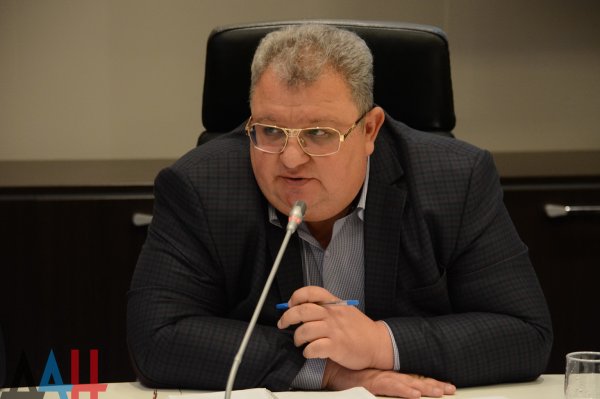 Глава ДНР освободил от должности заместителя председателя Правительства Игоря Мартынова