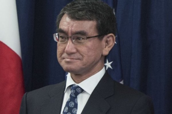 Глава МИД Японии назвал условие ратификации мирного договора с Россией - «Политика»