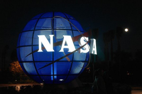 Глава NASA объявил о запуске проекта по созданию лунной станции - «Происшествия»