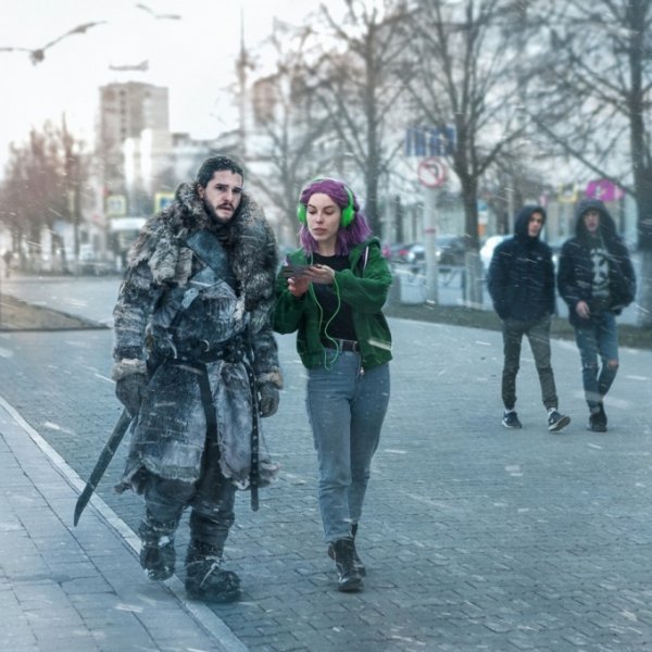 Художница прогулялась с героями «Игры престолов» по улицам Перми