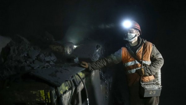 Из шахты "Воркута" в Коми эвакуируют 90 горняков из-за сломавшегося вентилятора - «Новости дня»
