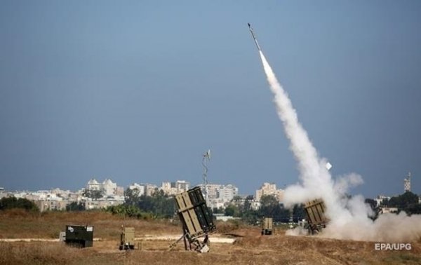 Израиль заявил о запуске около ста ракет из сектора Газа