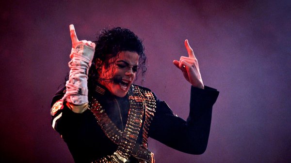 «Майкл Джексон в Смоленске»: Молодые артисты ДНР исполнят в РФ кавер-версии композиций короля поп-музыки