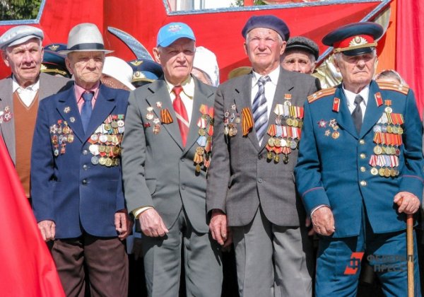 Мэр Екатеринбурга возьмет шефство над ветеранами