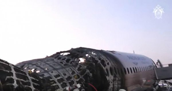 Минтранс не считает катастрофу основанием для отказа от полетов на SSJ-100