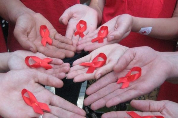 Минздрав предлагает запретить недостоверную информацию о ВИЧ - «Политика»