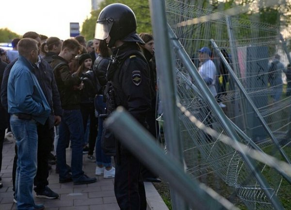 МВД: в ходе акции протеста в Екатеринбурге были задержаны 70 человек - «Новости дня»