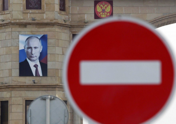 На Украине внезапно высмеяли желание Запада поставить Россию на колени - «Новости дня»