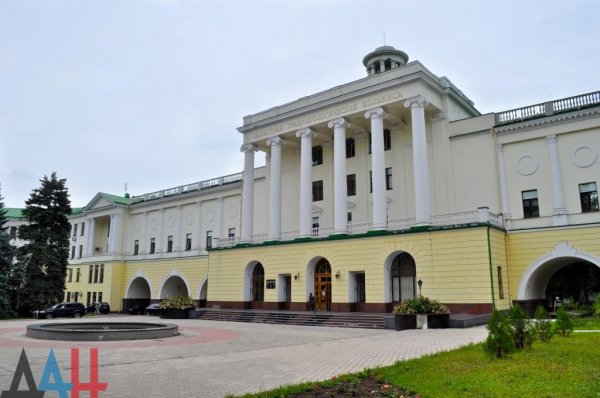 Народная милиция ДНР передала климатическое оборудование в Республиканский травматологический центр