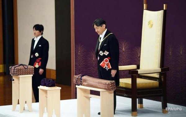 Новый император Японии выступил с первым обращением