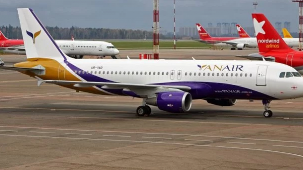 После аварийной посадки Boeing 737 во Львове, пассажиров 3 часа не выпускали из самолёта - «Новости дня»