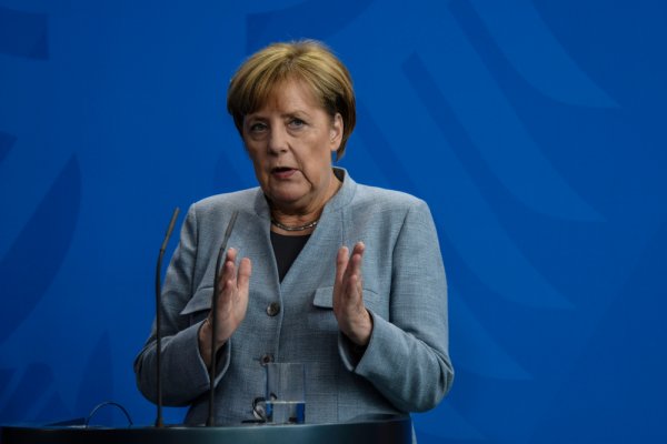 СМИ: Меркель заменит министров, чтобы удержаться на должности - «Новости дня»