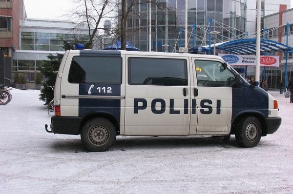 В Финляндии задержали мужчину из-за угрозы расстрела в ТЦ - «Происшествия»