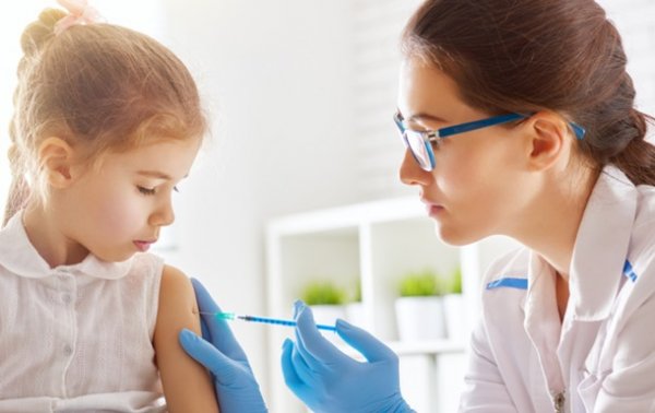 В Германии хотят штрафовать родителей за отказ вакцинировать детей