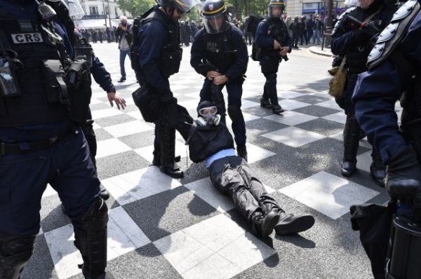 В ходе демонстраций в Париже задержаны 249 человек - «Происшествия»