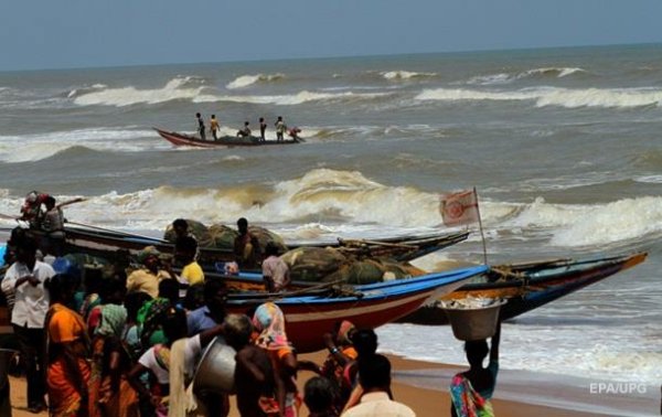 В Индии из-за циклона начали массовую эвакуацию