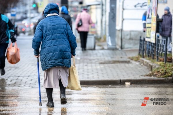 В Каменске-Уральском мужчина грабил стариков, притворившись жертвой затопления
