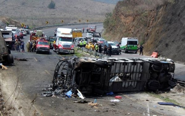 В Мексике в результате ДТП с автобусом погибли 23 человека