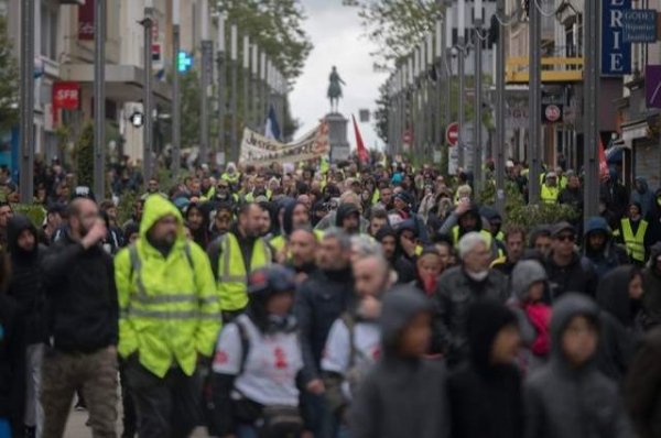 В протестах «желтых жилетов» во Франции участвуют около 3 тысяч человек - «Происшествия»