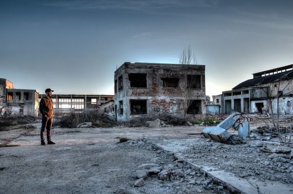В зоне отчуждения Чернобыльской АЭС задержаны две группы сталкеров - «Политика»