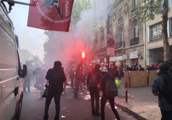 В Париже на первомайской демонстрации арестовано более 150 дебоширов - «Новости Дня»