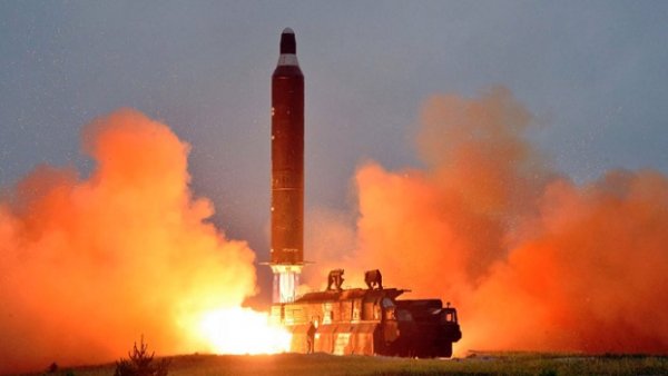 В Сеуле прошло экстренное совещание после новых ракетных пусков КНДР - «Новости Дня»