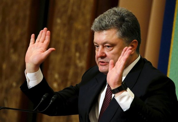 Выдуманный мир Порошенко: ход Второй мировой изменился на украинских территориях - «Авто новости»