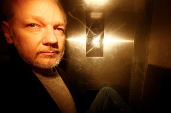 WikiLeaks: Ассанж сможет очистит свое имя после расследования в Швеции - «Политика»