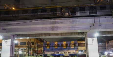 На Филиппинах столкнулись поезда метро, десятки пострадавших - «Автоновости»